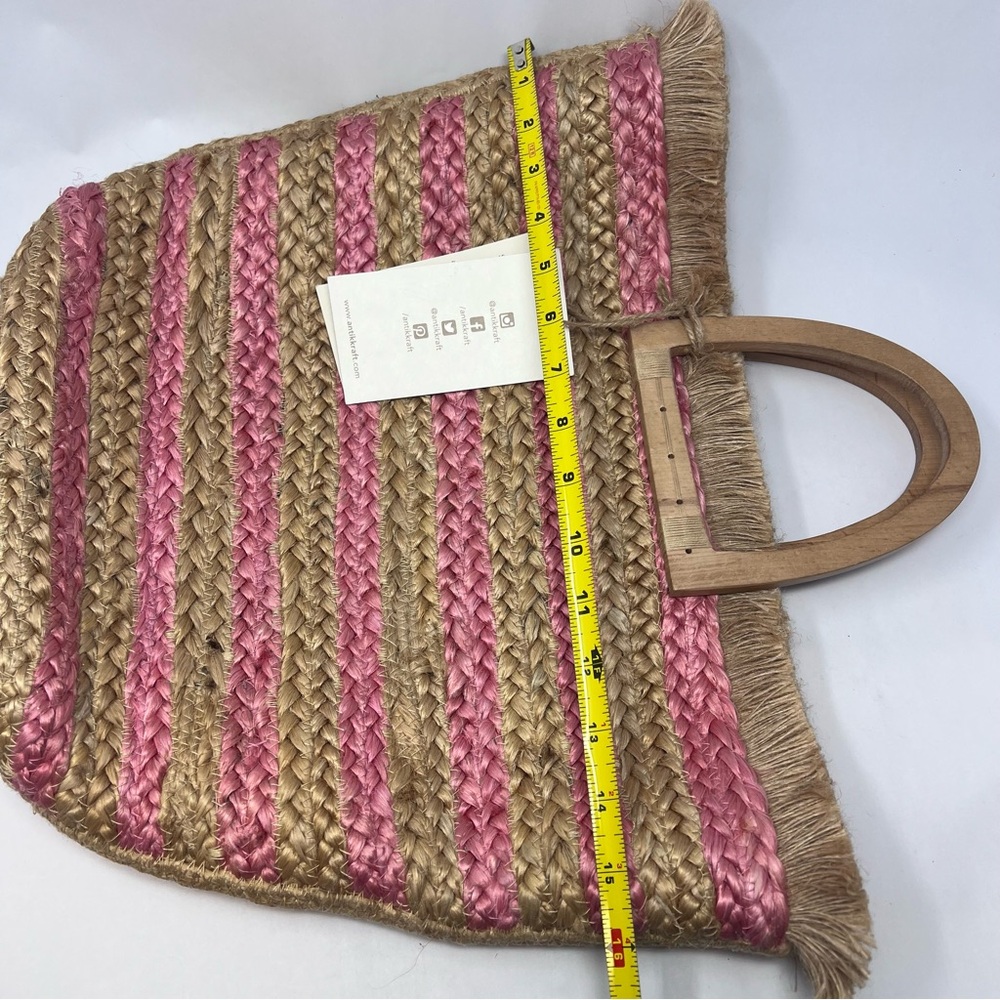 NWT Antik Kraft Natural and Pink Striped Jute Tote with Wooden Handles - Picture 9 of 10